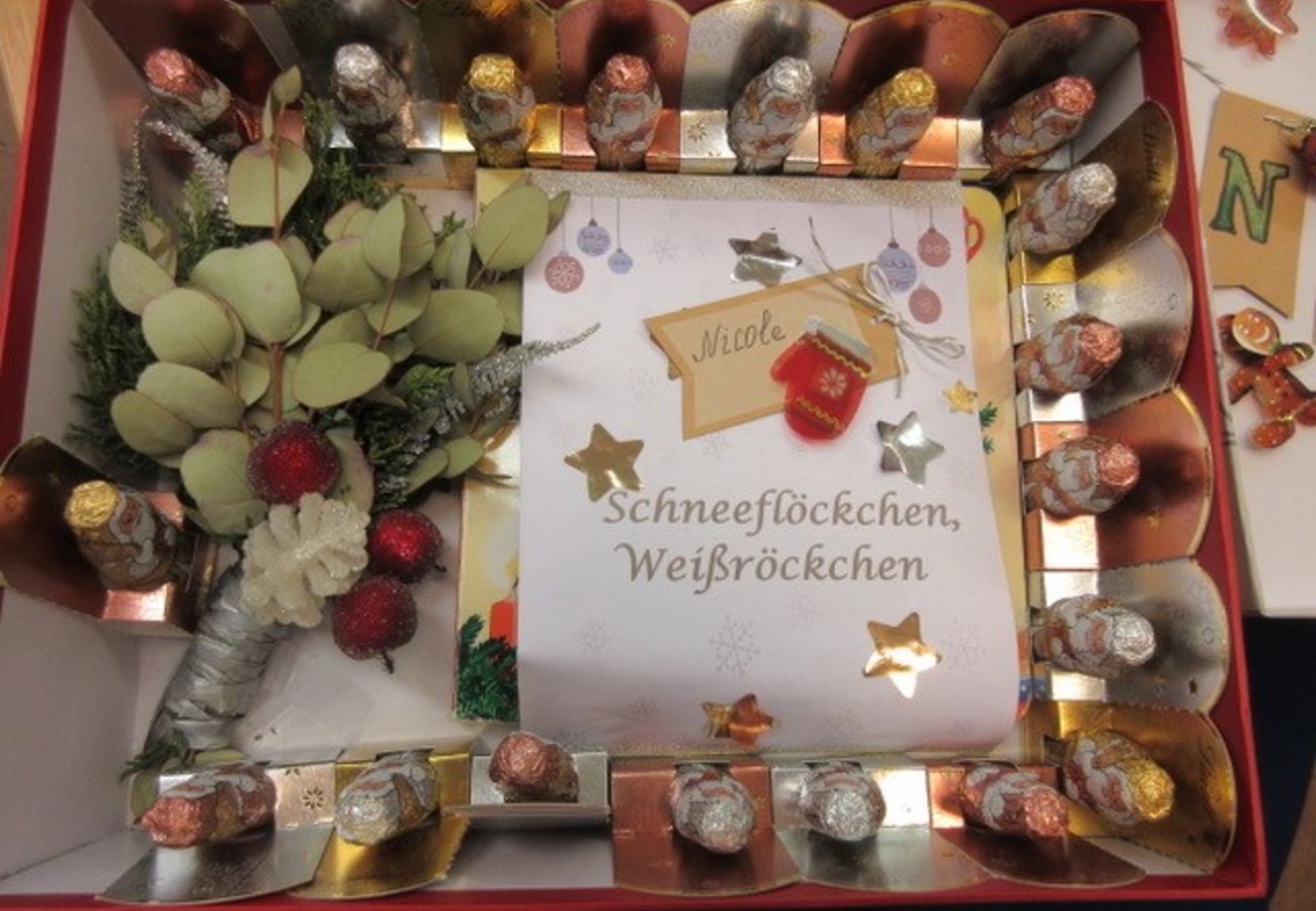 Einzigartiger Weihnachtskalender im Kindergarten